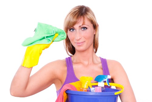 Professional carpets cleaner in W5 preparing a deep clean service