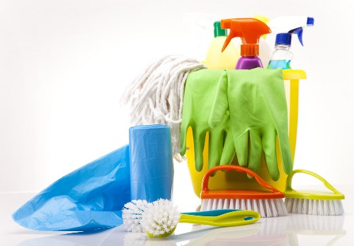 Hard floor cleaning in W5 for commercial and residential spaces